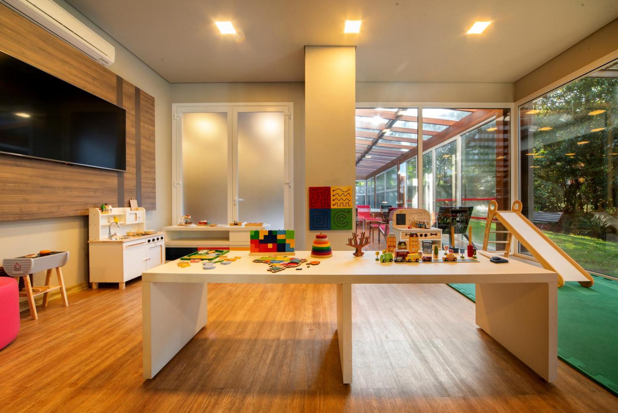 Hotel Laghetto Stilo Borges Gramado Extérieur photo The Children's Museum