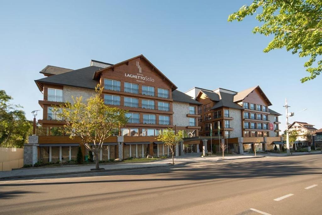 Hotel Laghetto Stilo Borges Gramado Extérieur photo The Lake Travis Hotel